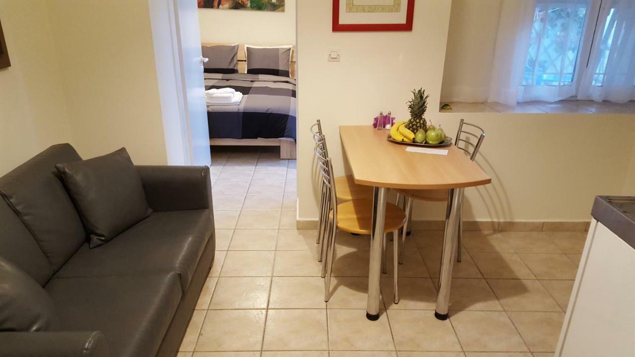Patras Port Apartment Экстерьер фото